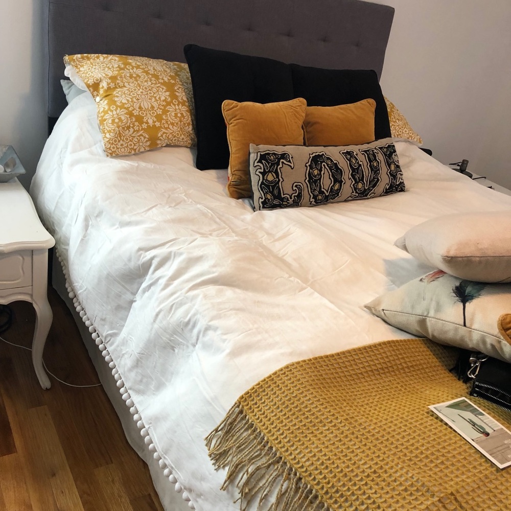 White queen duvet cover